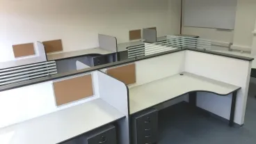 ריהוט למעבדה 
            